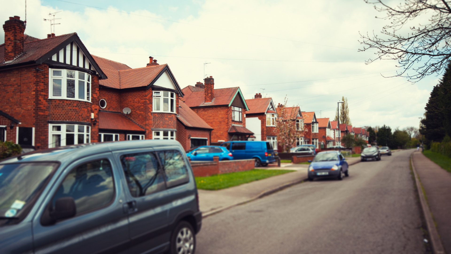 UK suburb with cars
